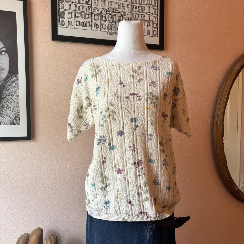 Vintage 80s / 90s Cottagecore Floral Sweater Blouse